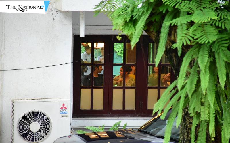 Kareena Kapoor Ranbir Kapoor Otherkapoor Family Celebrate Rakshabandhan At Raj Kapoor S House In Chembur Photos And Videos Raj kapoor dadamoni ashok kumar. the national tv