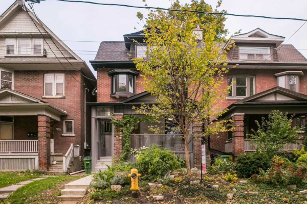 138 Hepbourne St, Toronto