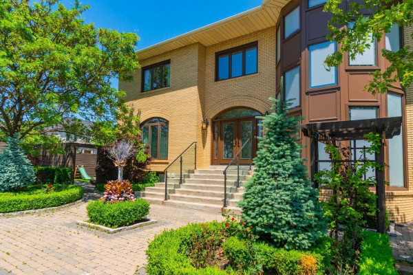 753 Glencairn Ave, Toronto