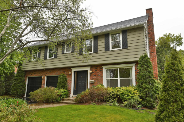 517 Anthony Dr, Oakville