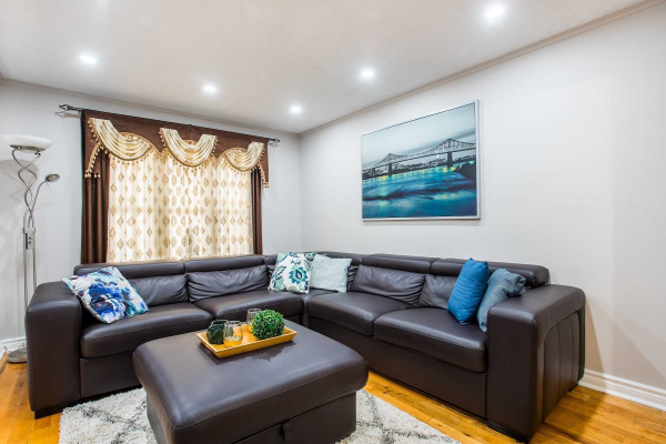 36 Woodside Crt, Brampton