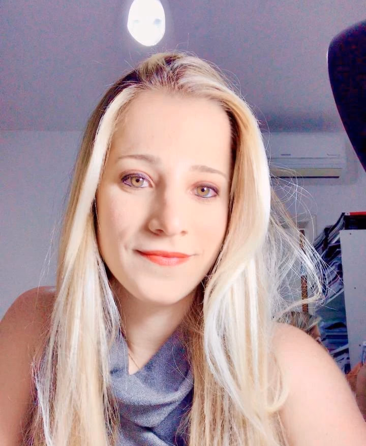 Dra. Gabriela Bastos