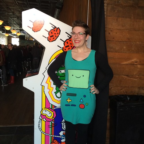 Amanda, who is ALSO fabulous, and her Bmo dress. I noticed the control on the bottom of her dress & was instantly smitten.