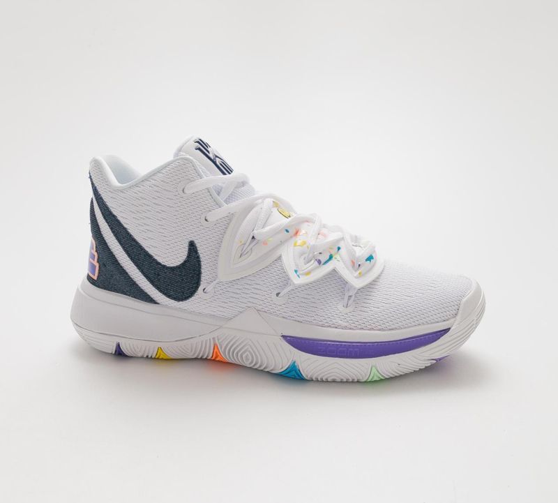 Nike Men 's Kyrie 5 Synthetic Basketball Shoes in 2020 Nike