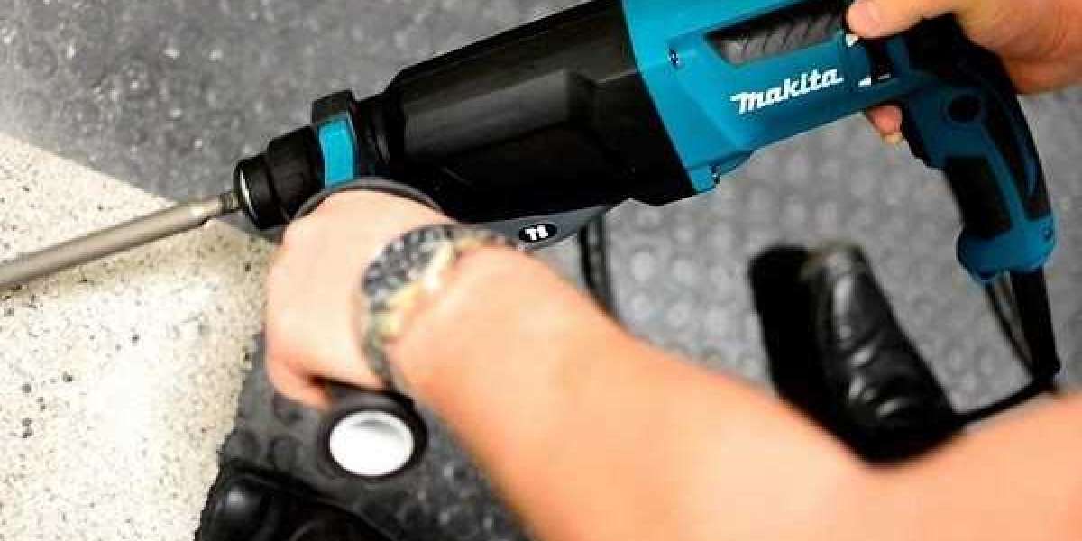 Top 3 máy khoan bê tông Makita 800W hàng xịn, giá tốt