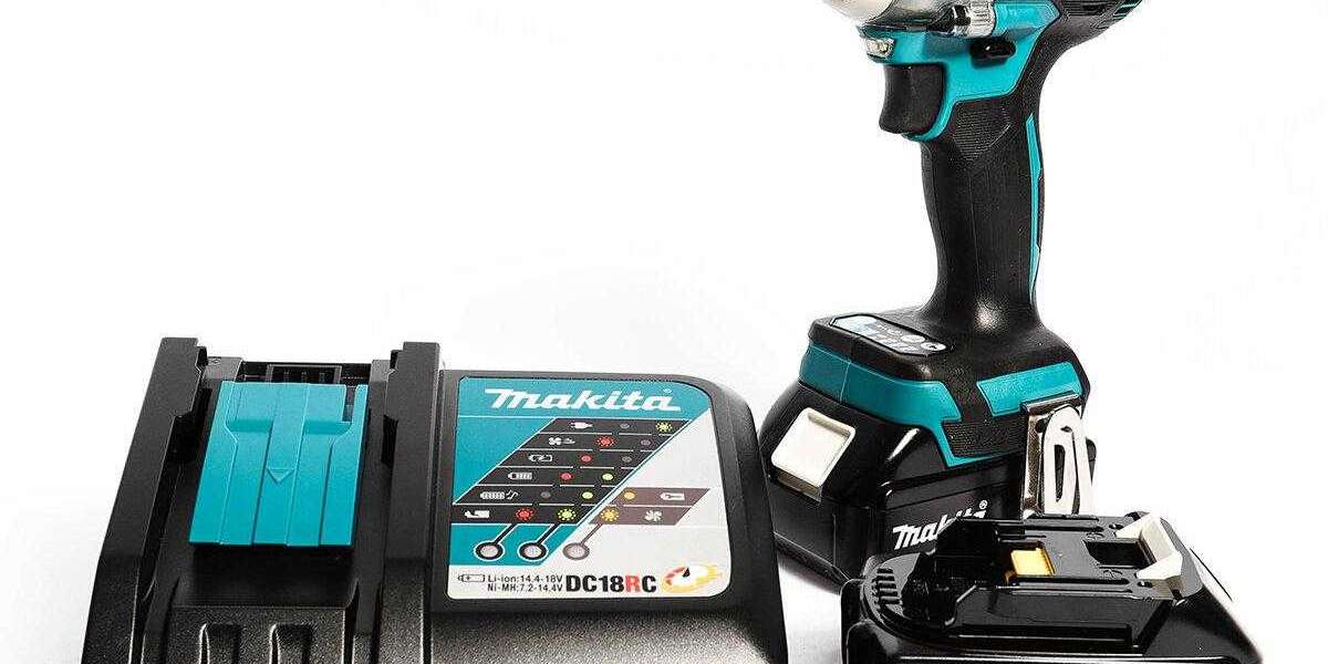 Review máy siết bu lông dùng pin Makita DTW300RTJ chất lượng siêu bền