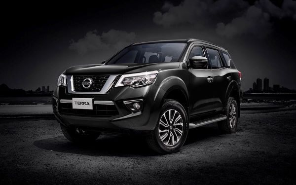 So sánh các phiên bản Nissan Terra 2022: giá, màu sắc, thông số kỹ thuật