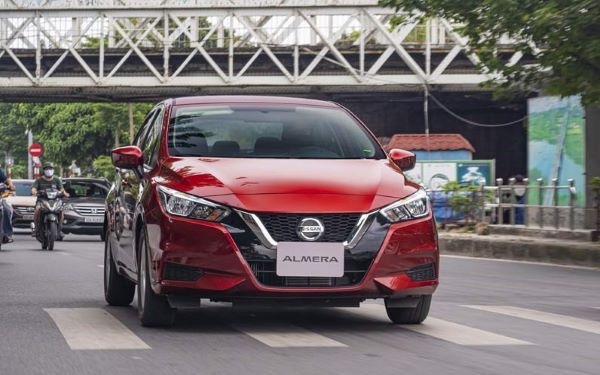 Đánh giá, hình ảnh chi tiết nội thất Nissan Almera 2022: khoang lái, các hàng ghế, tiện nghi