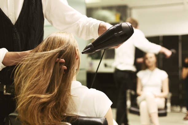 10 Useful Tips to Help You Find the Best Hair Stylist in Your City