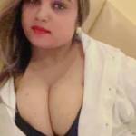 Roshni Escort