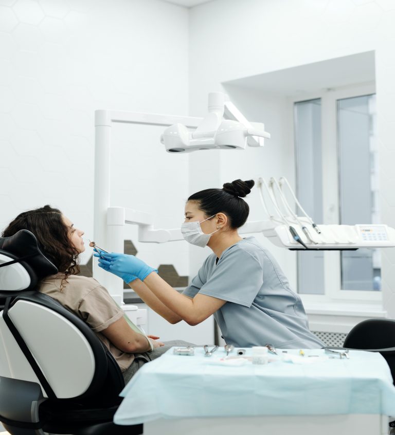 Family Dentist in Oakville, ON | Dentist Near Me in Oakville