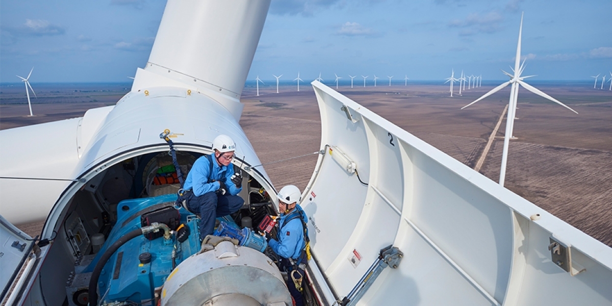 Maximizing Wind Turbine Operations and Maintenance Efficiency