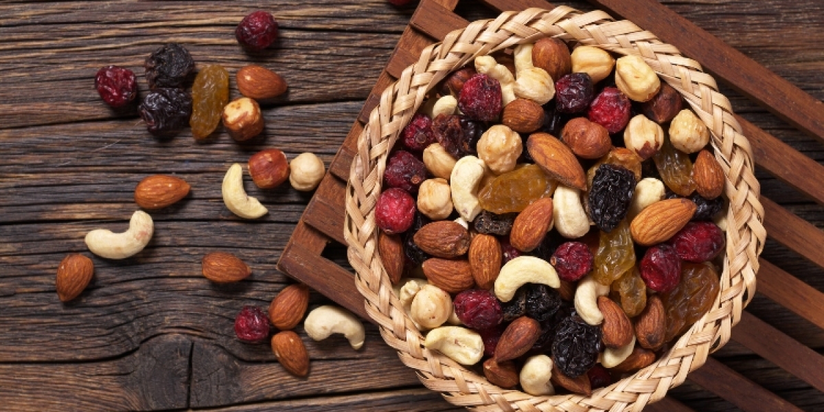 Exploring the Robust Growth of the Global Dried Fruits Market