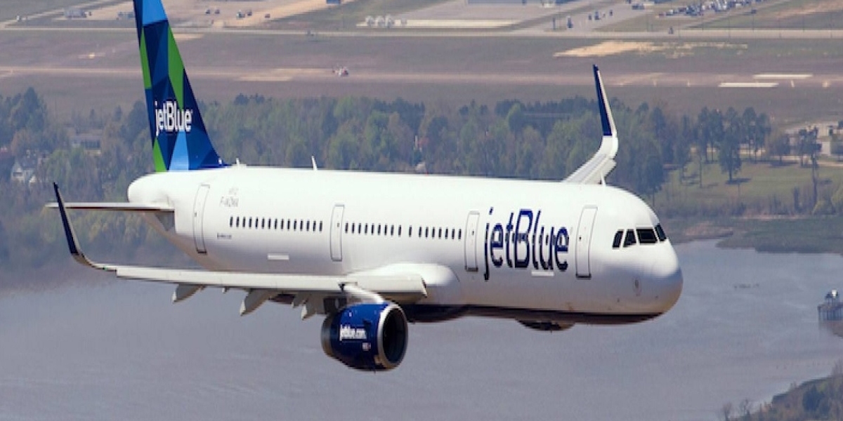 What is JetBlue's Policy on Making Changes to an Existing Reservation?