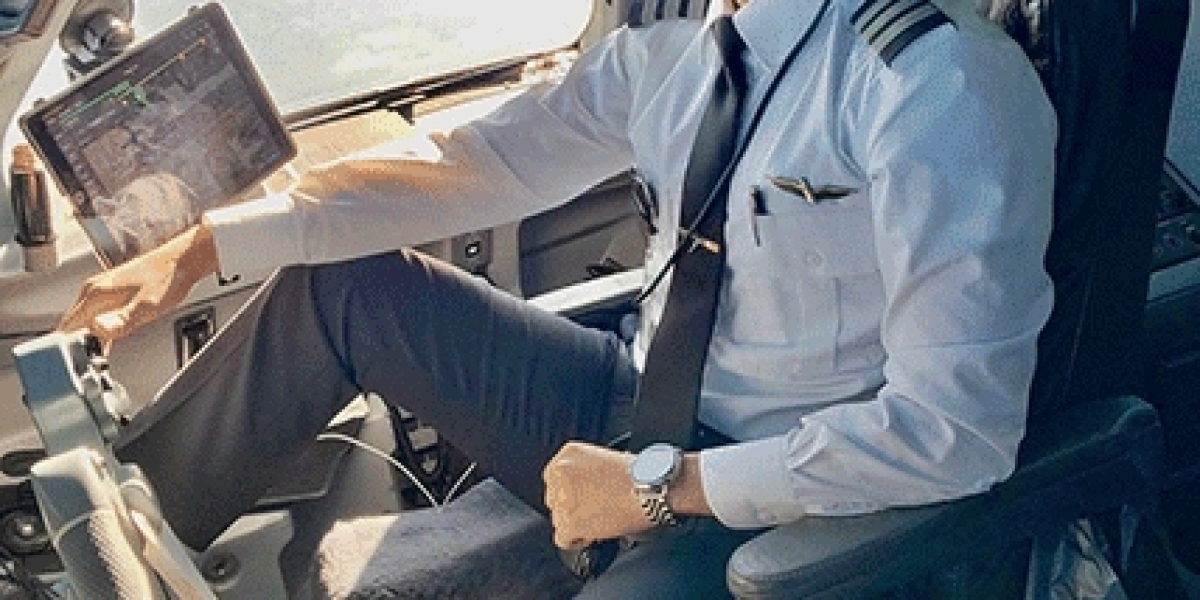 how to become a commercial airline pilot