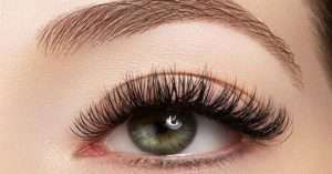 Get Luscious Lashes Naturally: Eyelash Hair Restoration in Dubai