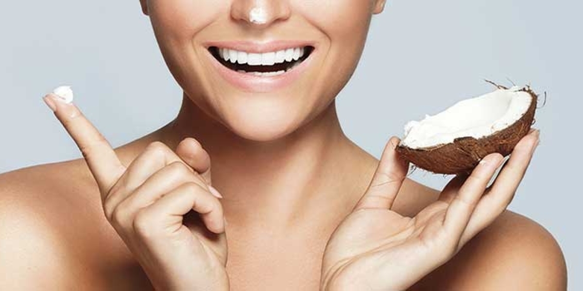 10 Incredible Benefits of Coconut Oil for Radiant Skin