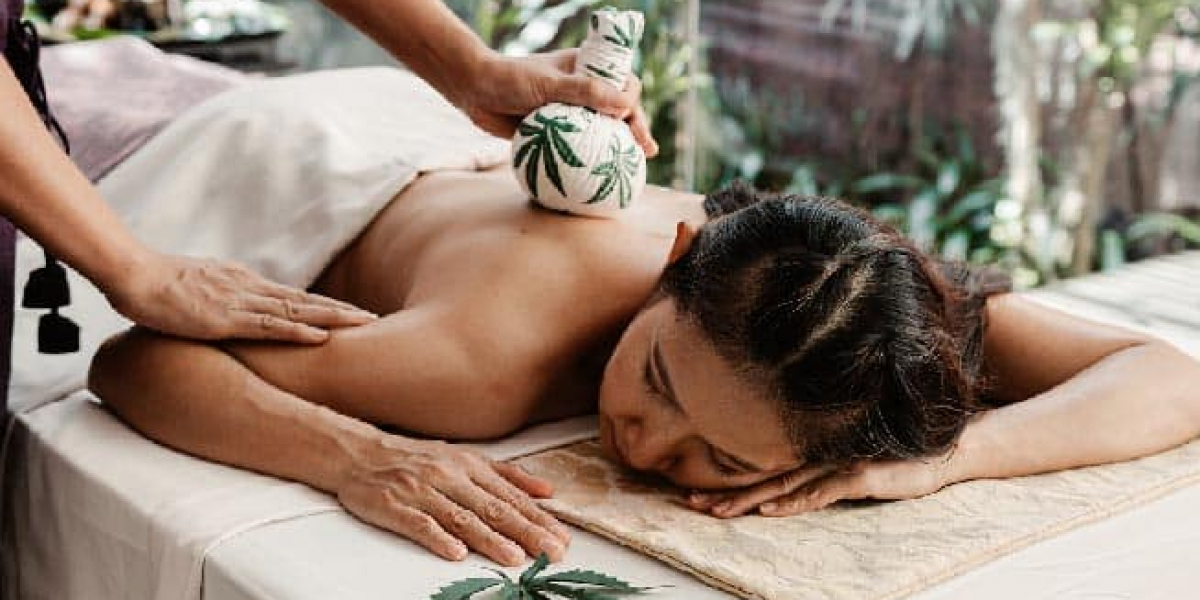 The Benefits of Spa Services for Expecting Mothers