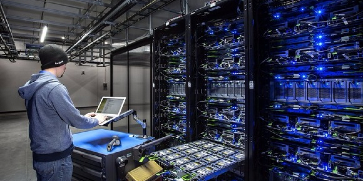 Global Data Center Accelerator Market Trends & Forecast 2030