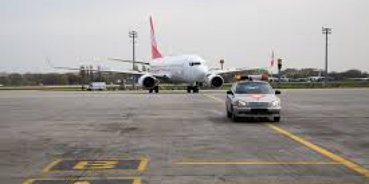 Seamless Airport Taxi Rides for Business and Leisure