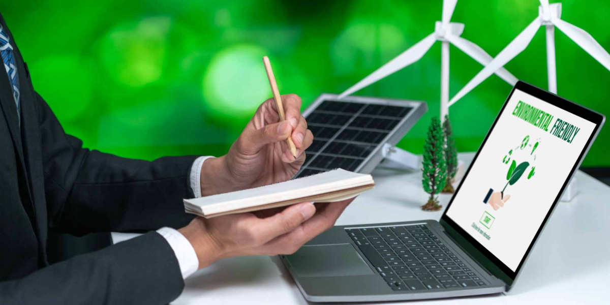 Proven Digital Marketing Strategies for Solar Companies to Maximize ROI