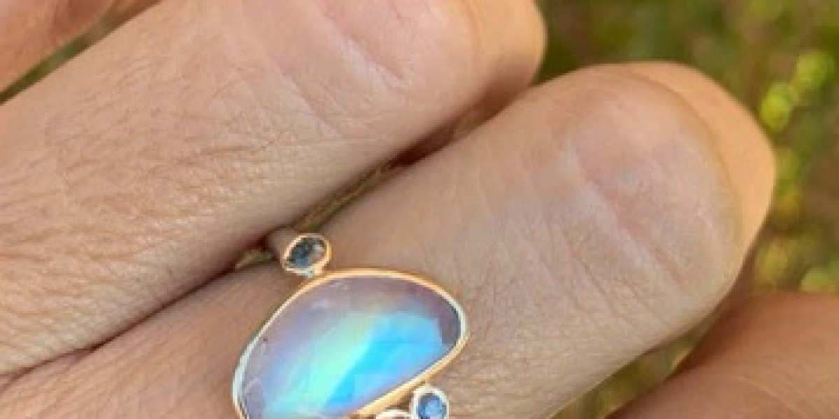 Discover the Fascinating World of Moonstone Jewelry: Where Beauty Meets Spirituality