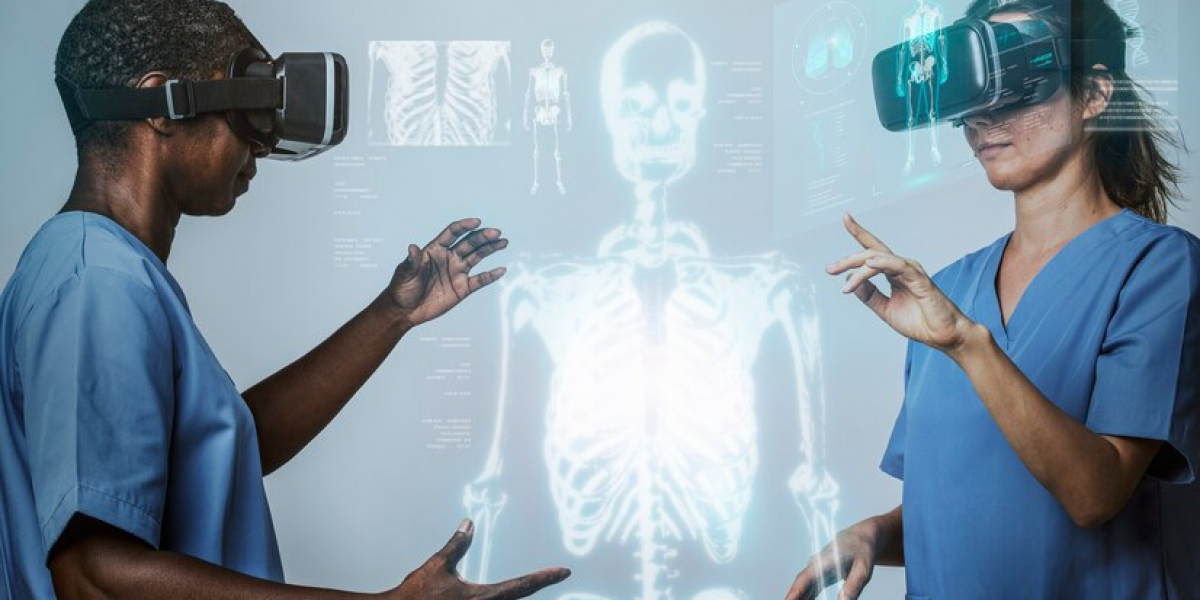 The Growing Market of Mixed Reality in Healthcare: Key Players and Trends