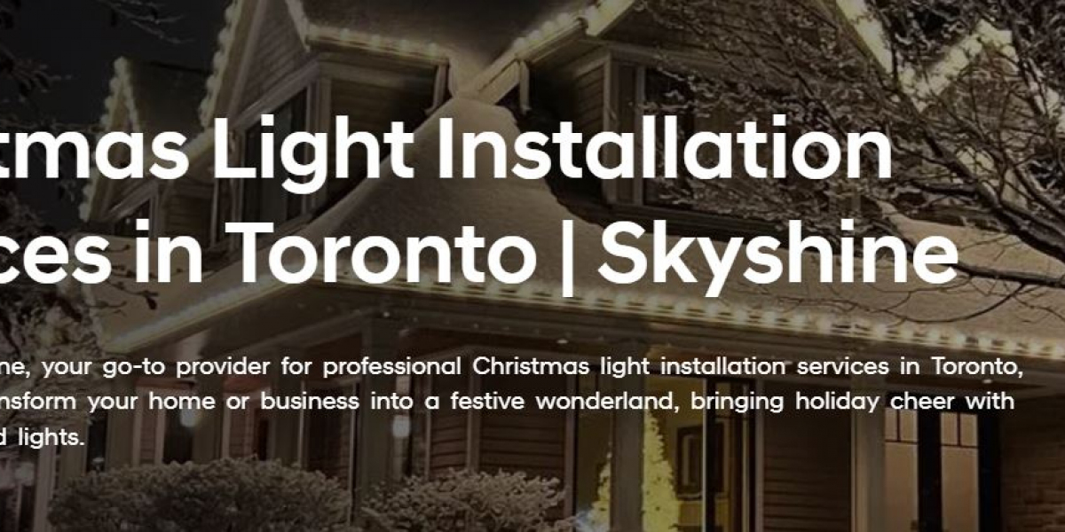 Christmas Light Installation Services in Toronto: Let Skyshine Brighten Your Holidays