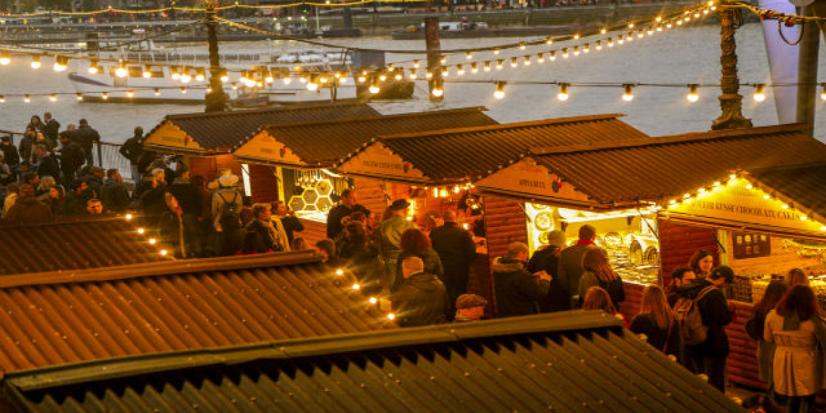 Christmas decorations London tour