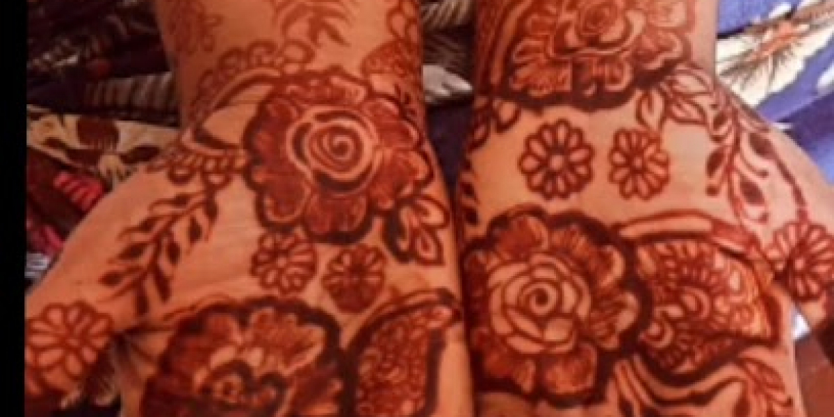 Book Expert Mehndi Artists in Bangalore for Weddings & Festivals