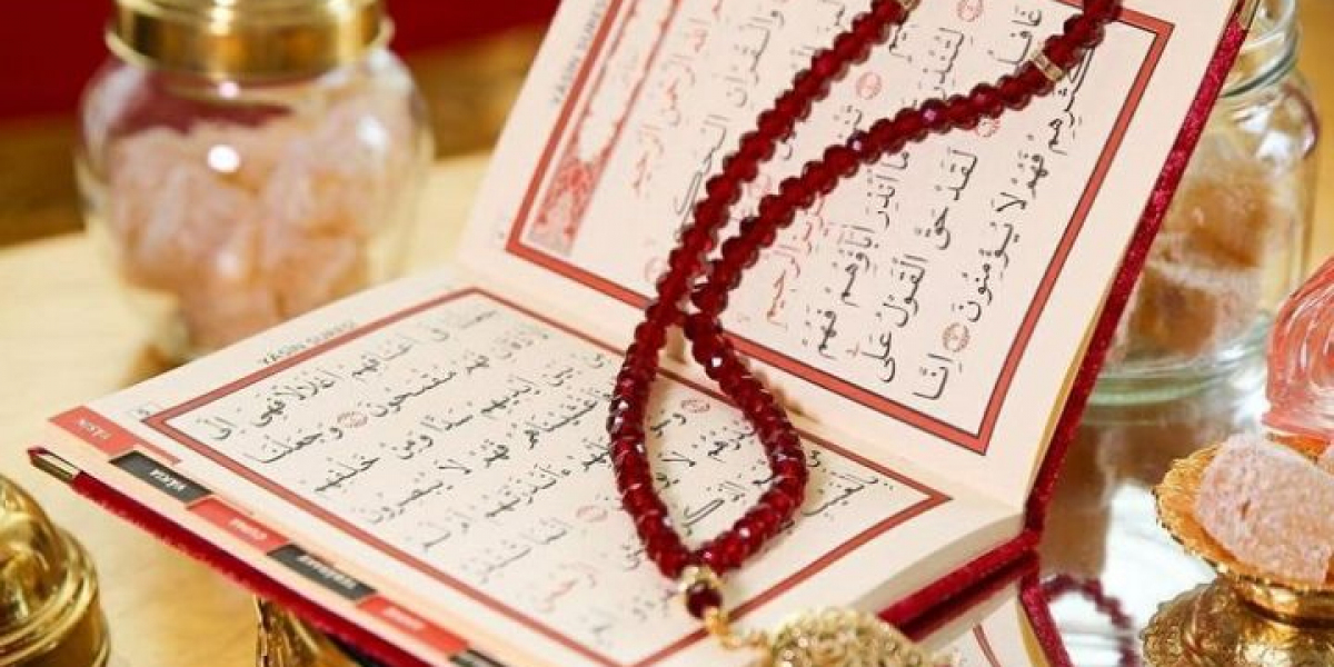 Discover the Benefits of Learning Through an Online Quran Academy UK