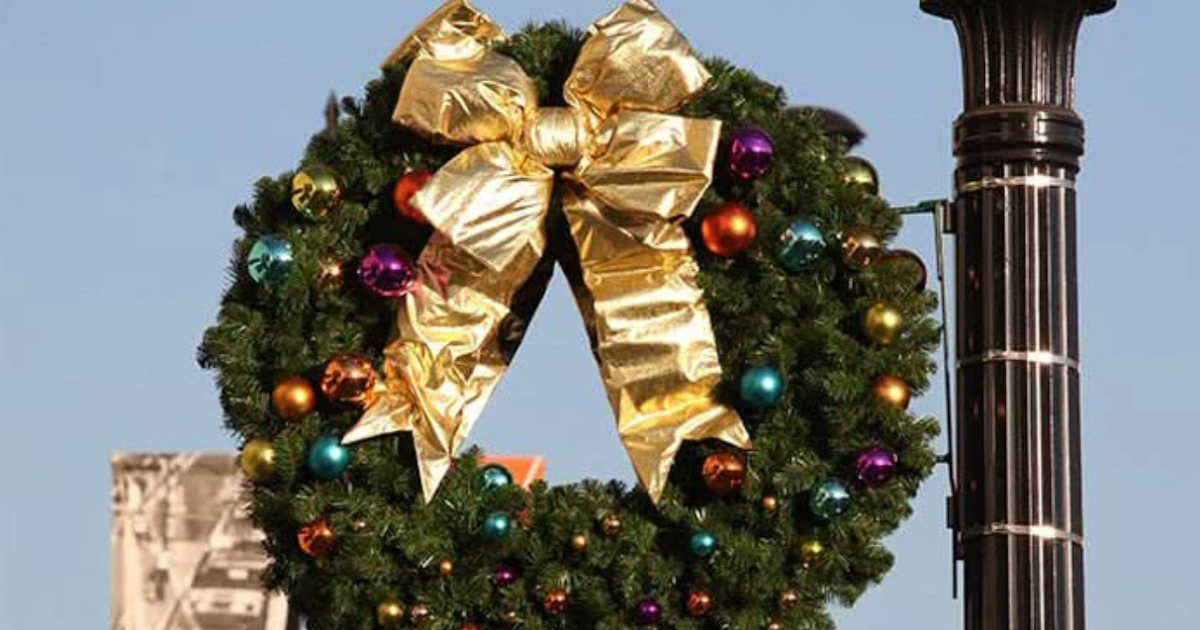 Wreaths with a Conscience: How to Make Your Holidays More Sustainable