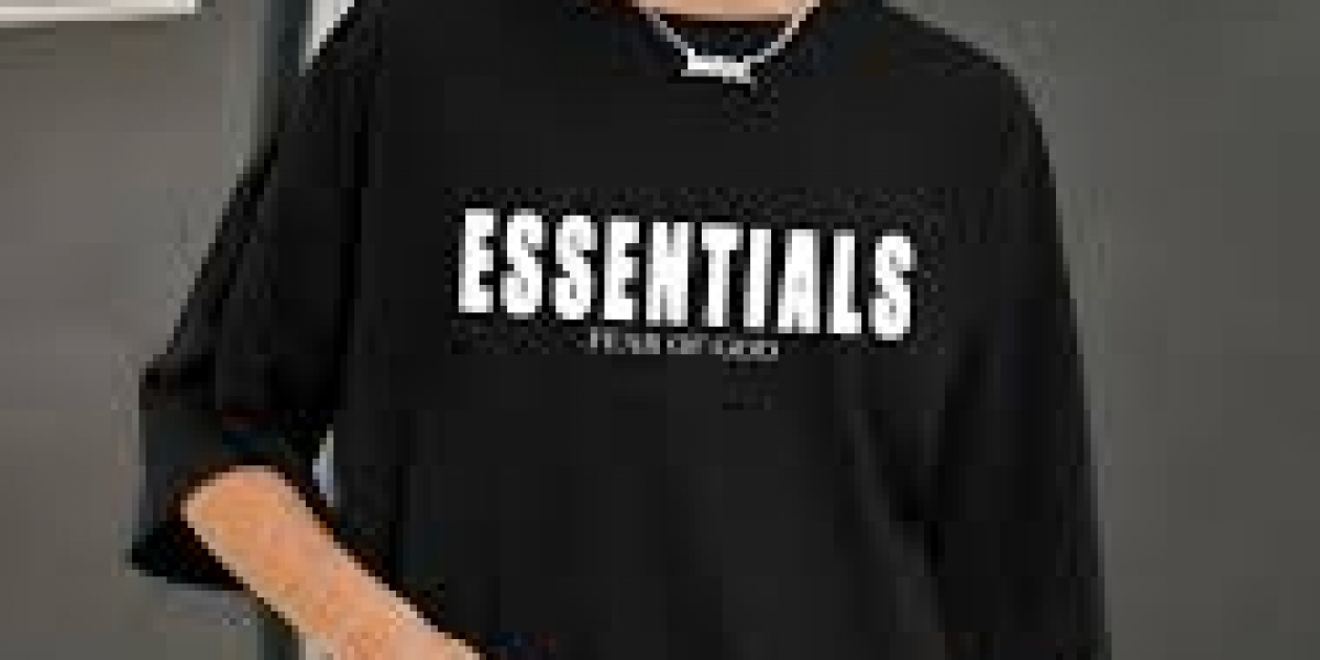 Essentials Hoodie A Thoughtful and Stylish Gift Idea