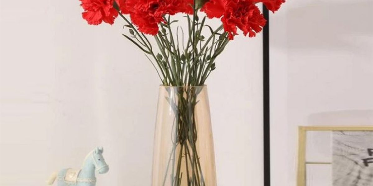 How to Choose High-Quality Artificial Flowers for Any Occasion