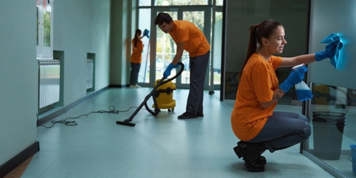 Commercial Cleaning: A Key Element in Maintaining a Professional and Productive Environment