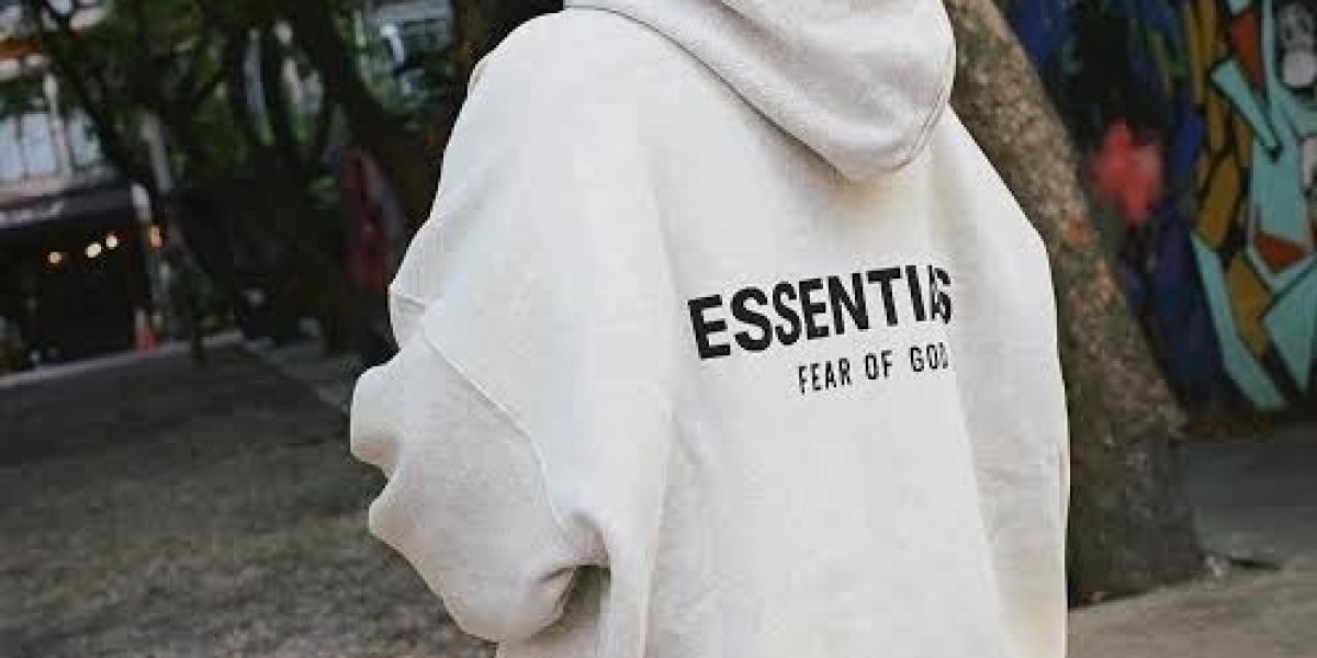 The Essentials Hoodie: A Streetwear Icon in Germany